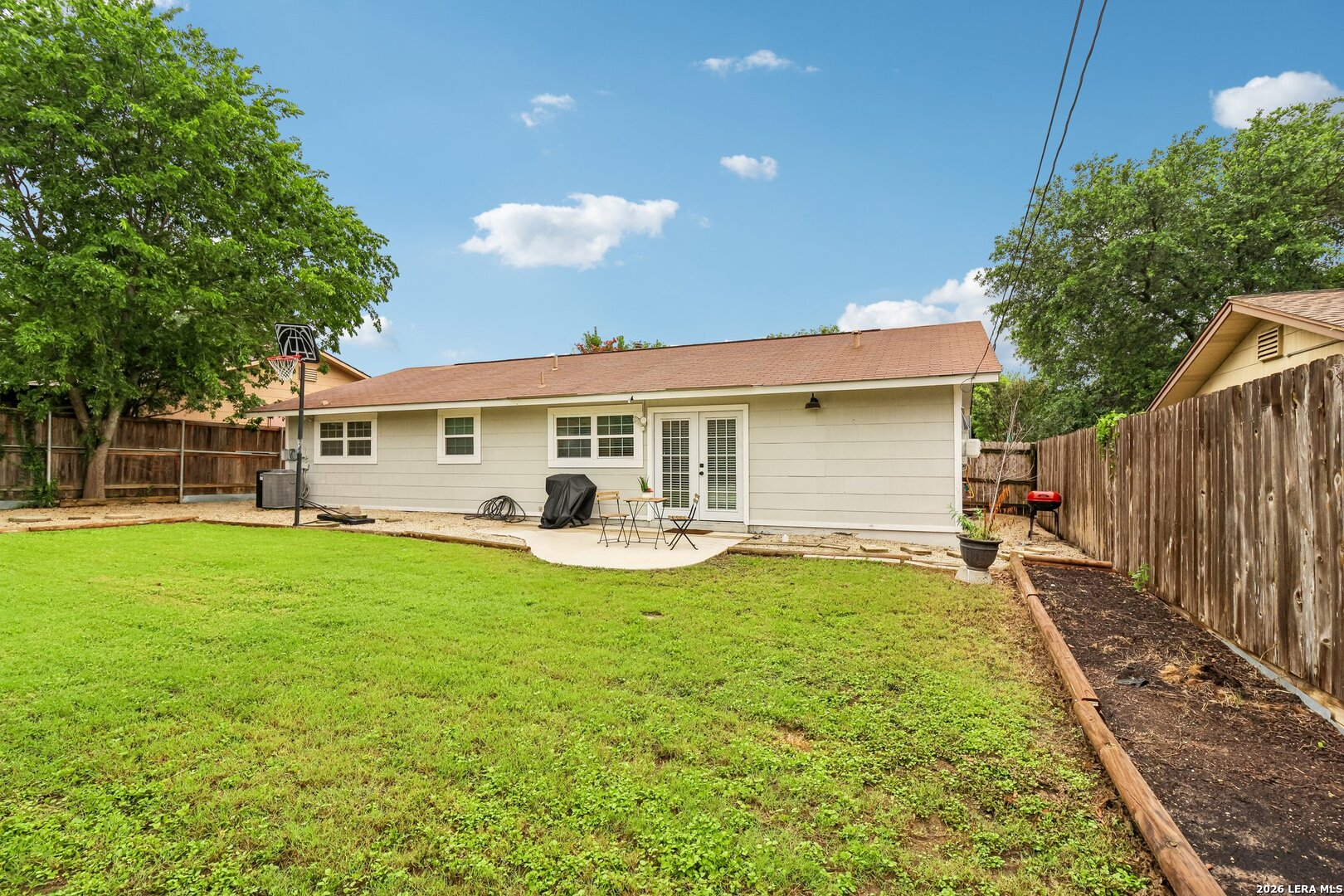 6711 Spring Rose San Antonio TX 78249