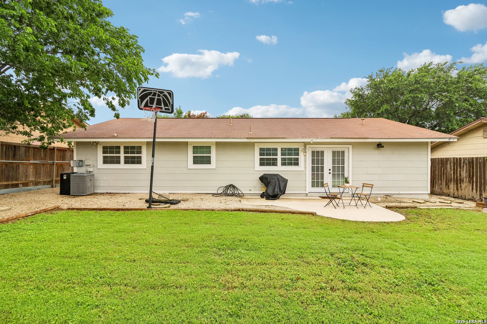 6711 Spring Rose San Antonio TX 78249