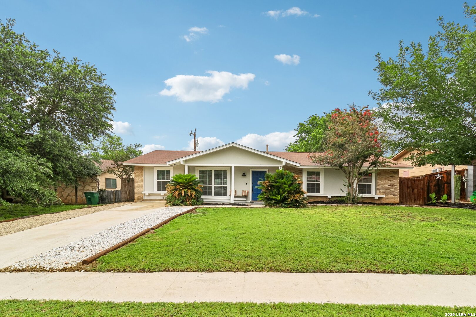 6711 Spring Rose San Antonio TX 78249