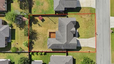 129 N 1st Street Floresville TX 78114