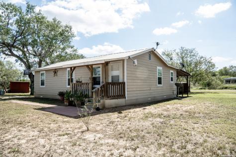 309 E Avenue Christine TX 78012