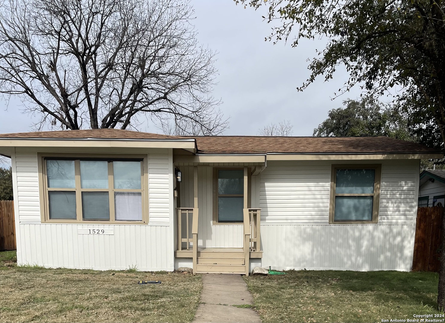 1529 Santa Barbara San Antonio TX 78201