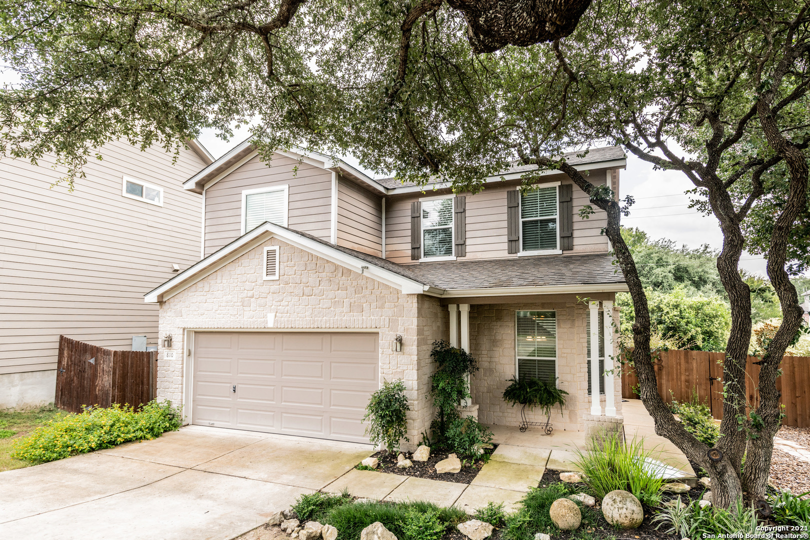 810 Horn Run San Antonio TX 78245