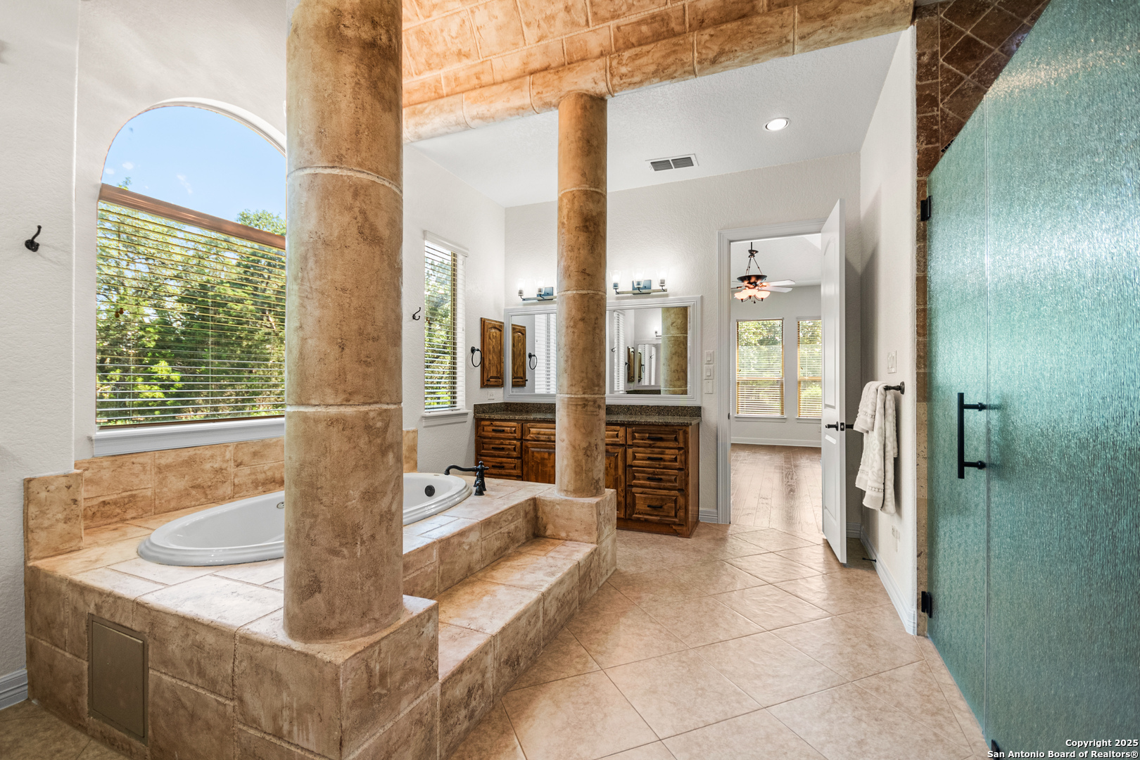 102 Arroyo Boerne TX 78006