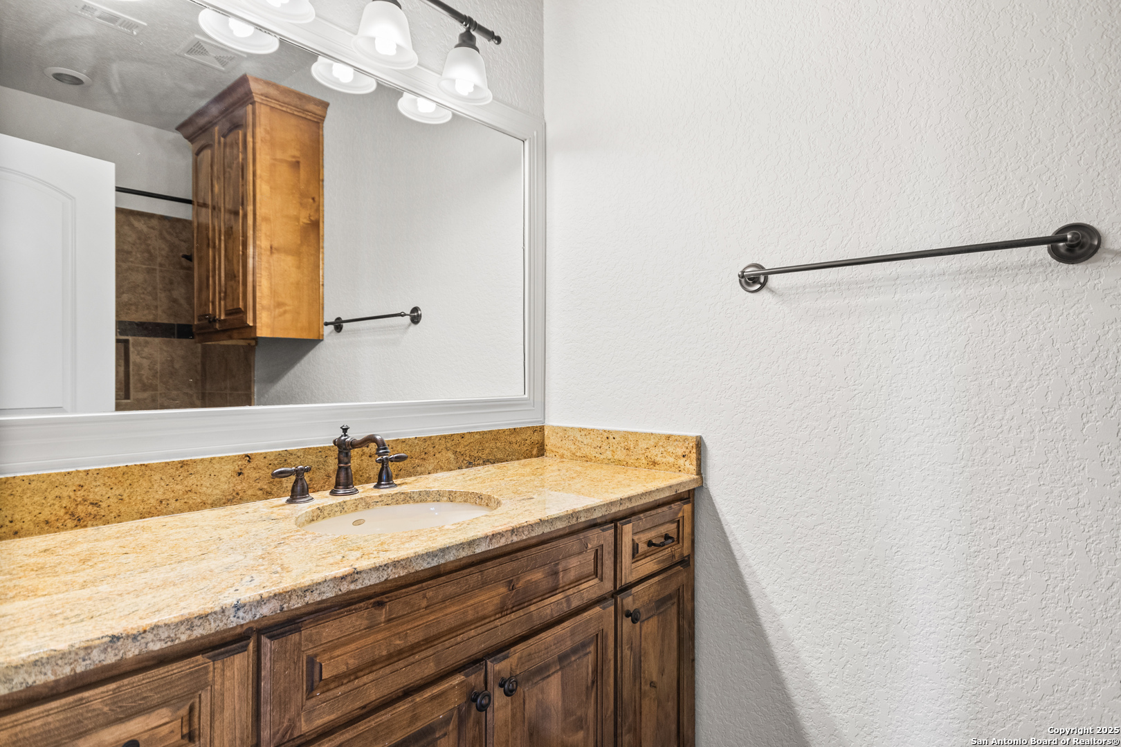 102 Arroyo Boerne TX 78006