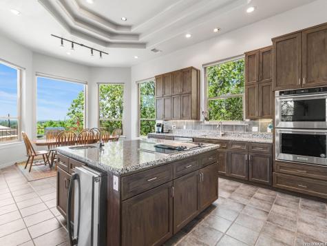 31360 Wild Oak Hill Fair Oaks Ranch TX 78015