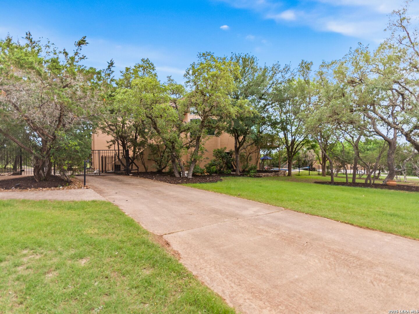 31360 Wild Oak Hill Fair Oaks Ranch TX 78015