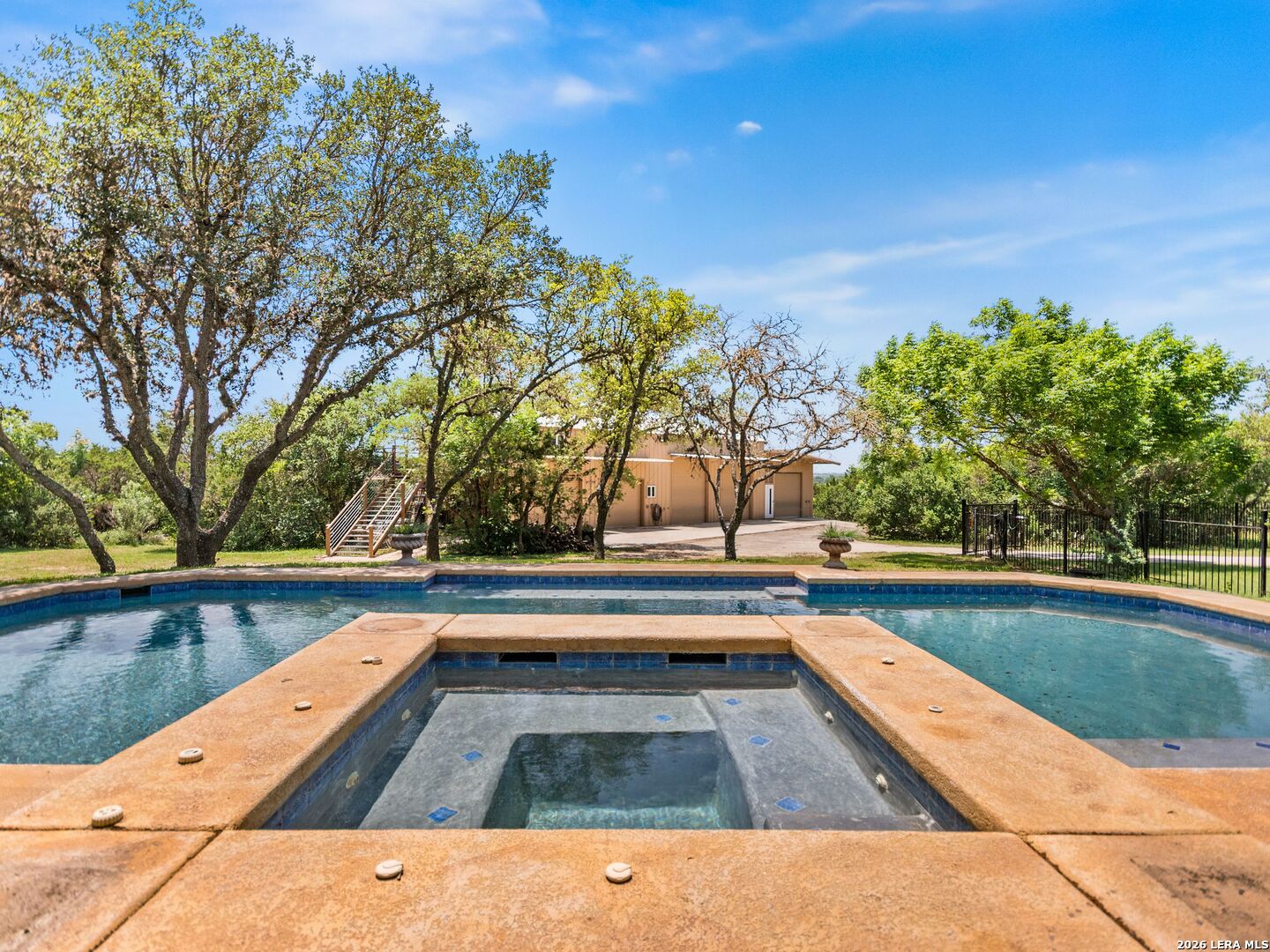 31360 Wild Oak Hill Fair Oaks Ranch TX 78015