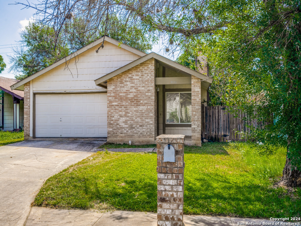 8016 Laurel Bend San Antonio TX 78250