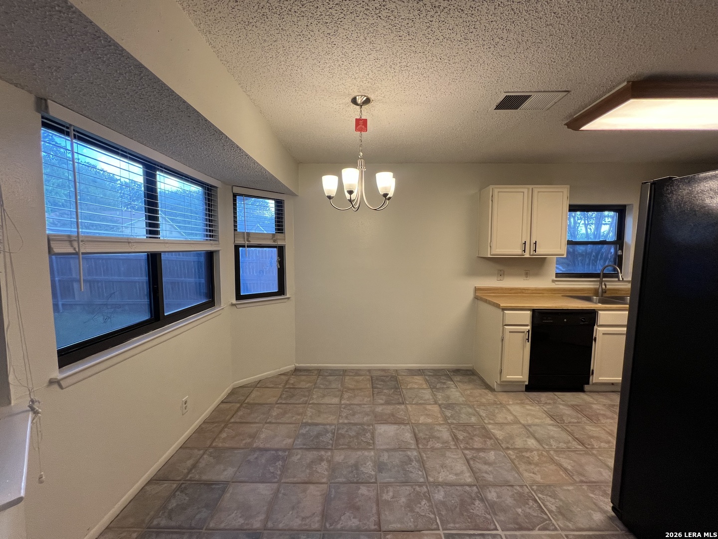 7147 Comanche Ridge Converse TX 78109