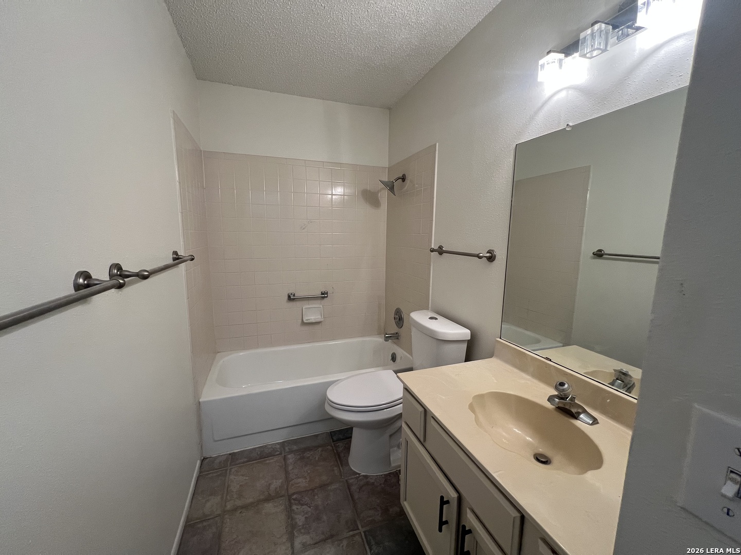 7147 Comanche Ridge Converse TX 78109