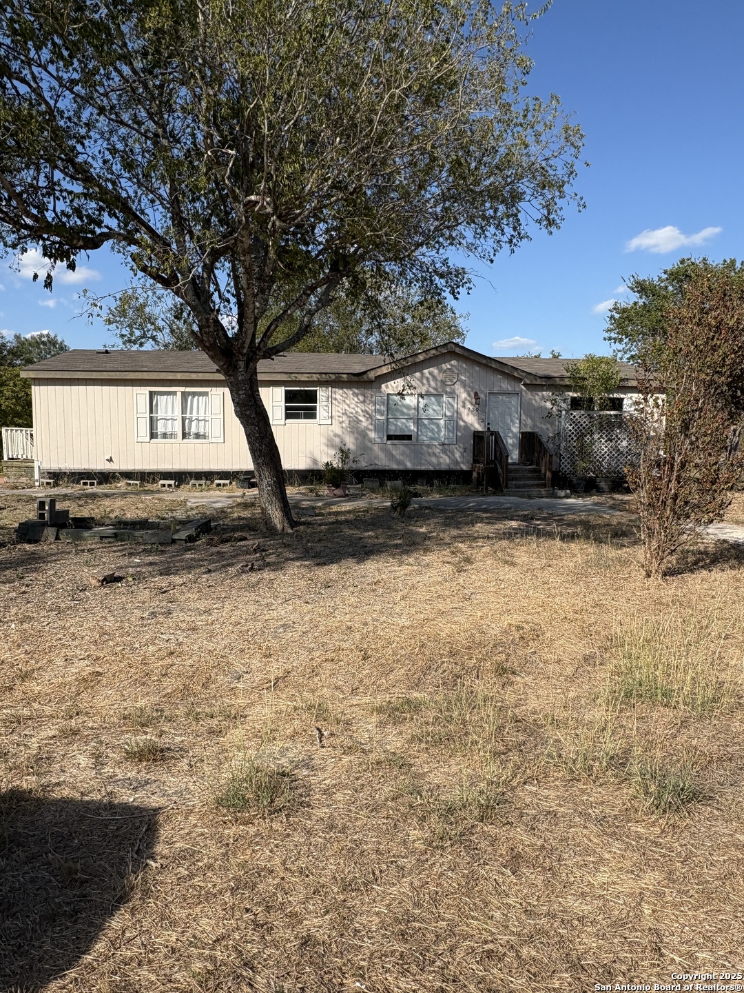 730 County Road 3821 San Antonio TX 78253