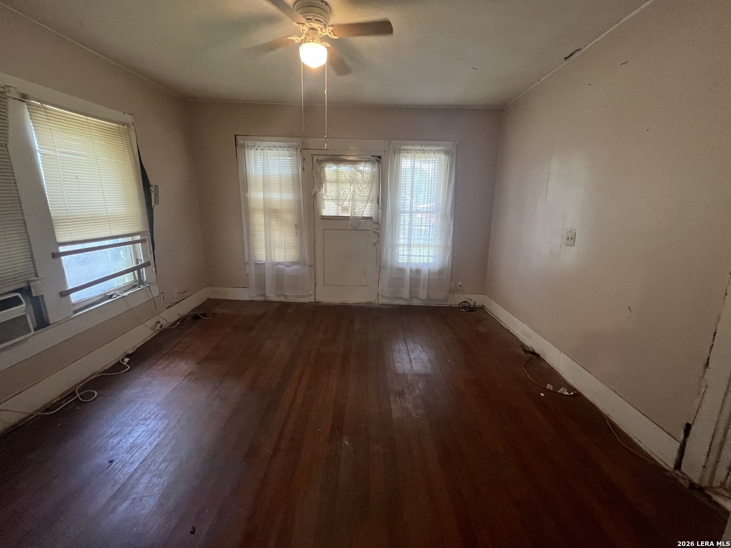 205 E White San Antonio TX 78214