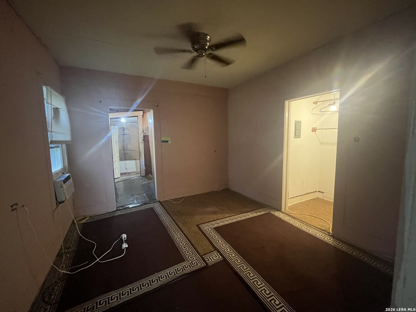 205 E White San Antonio TX 78214