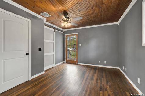 499 Lakeway Spring Branch TX 78070