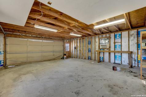499 Lakeway Spring Branch TX 78070