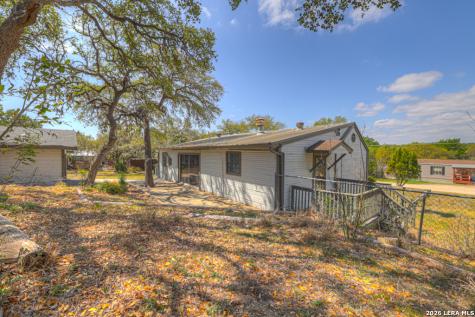 499 Lakeway Spring Branch TX 78070