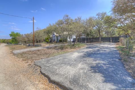 499 Lakeway Spring Branch TX 78070