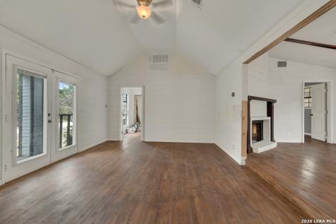 499 Lakeway Spring Branch TX 78070