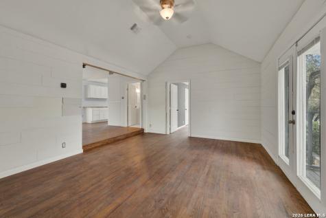 499 Lakeway Spring Branch TX 78070