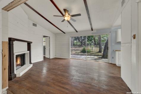 499 Lakeway Spring Branch TX 78070