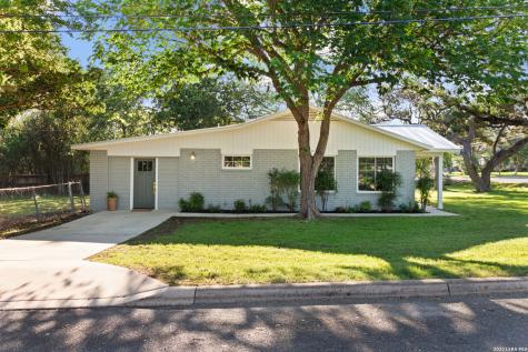 404 Oak Park Drive Boerne TX 78006