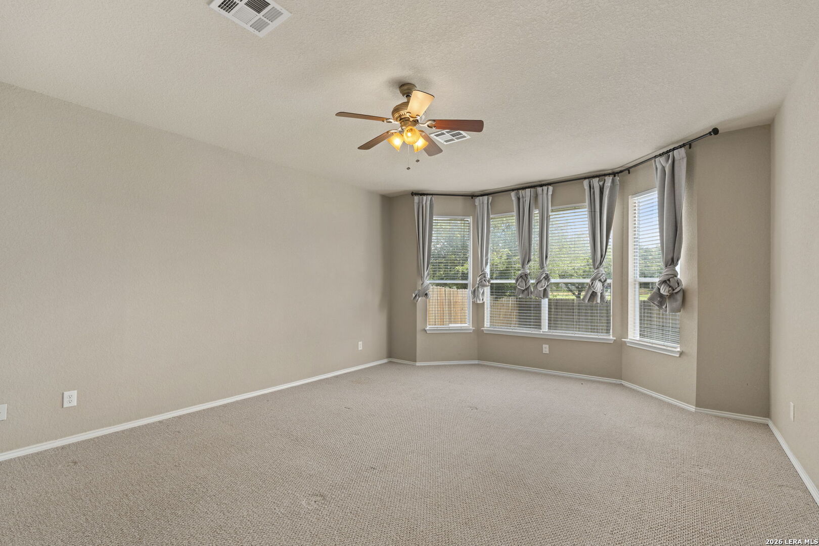 8230 Piney Wood Run San Antonio TX 78255