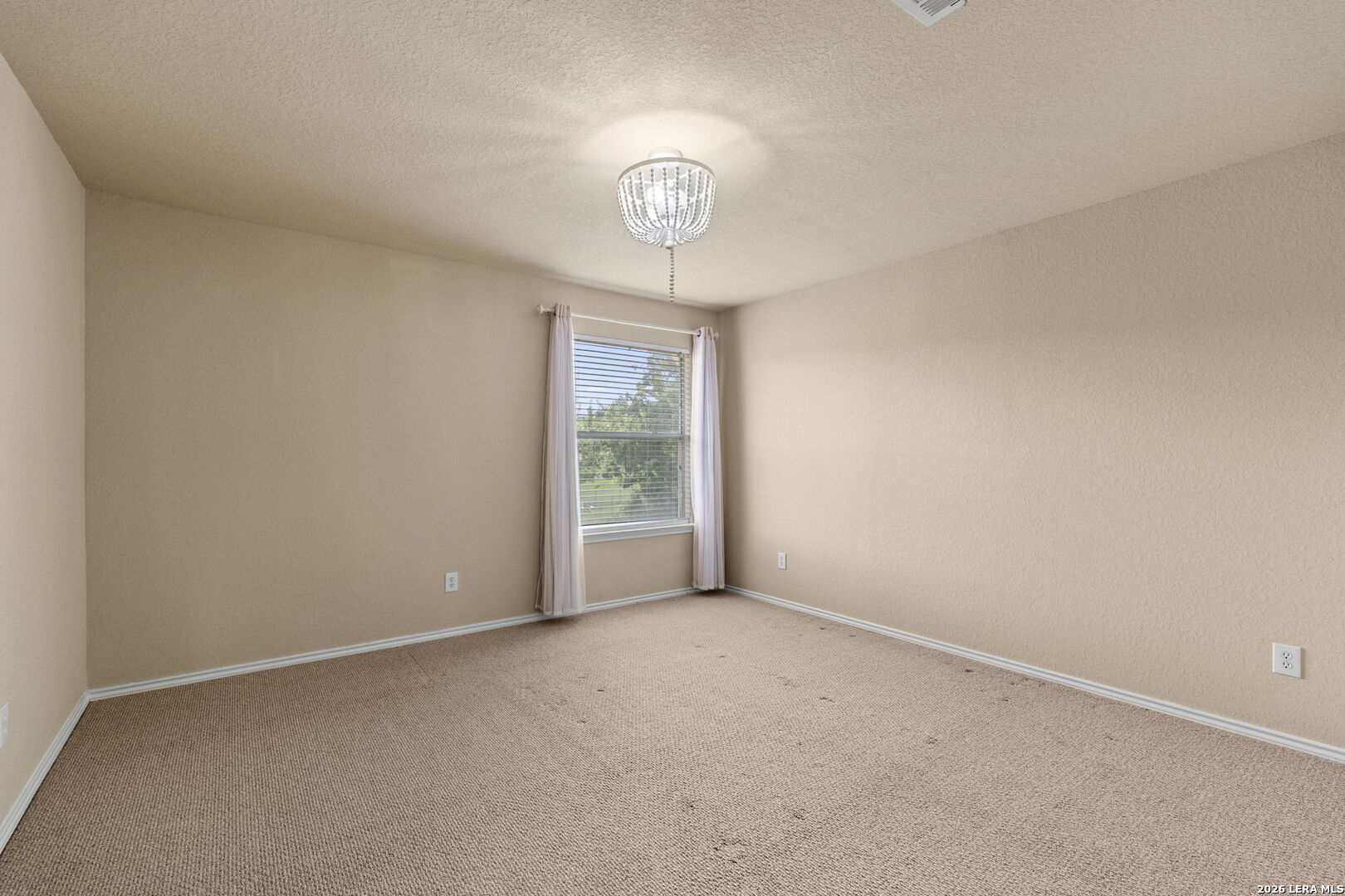 8230 Piney Wood Run San Antonio TX 78255