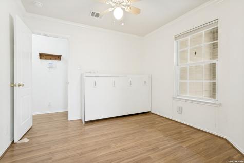 5138 Stormy Hills San Antonio TX 78247