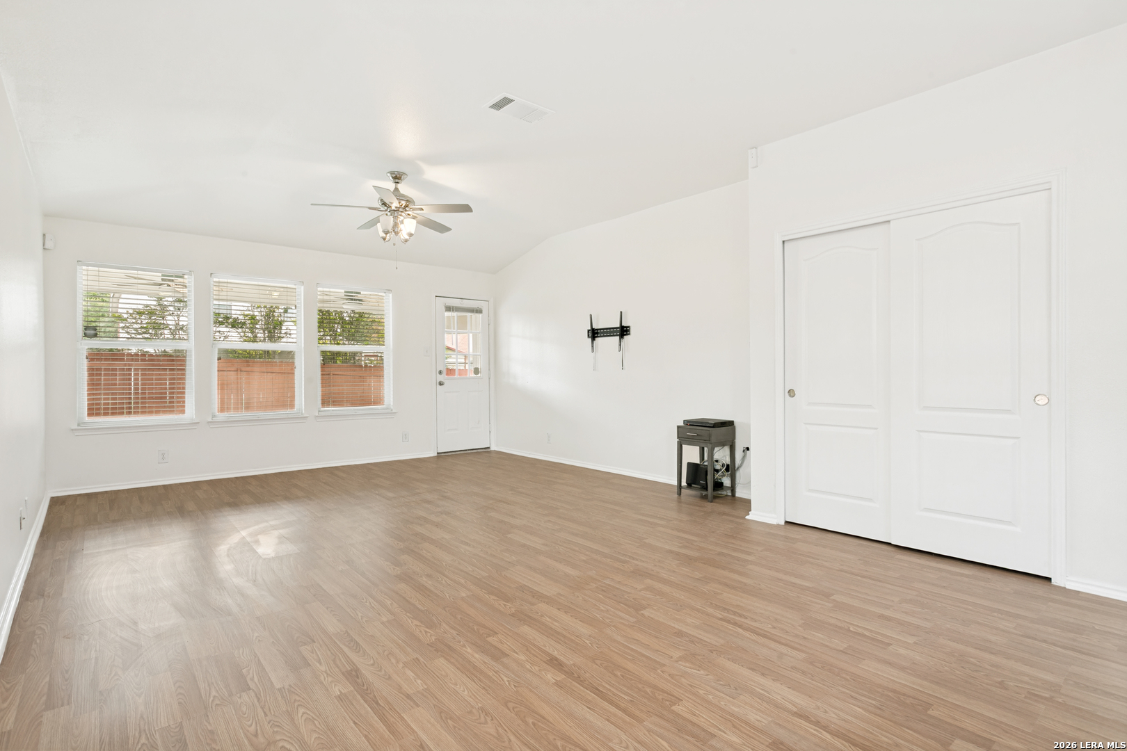 5138 Stormy Hills San Antonio TX 78247