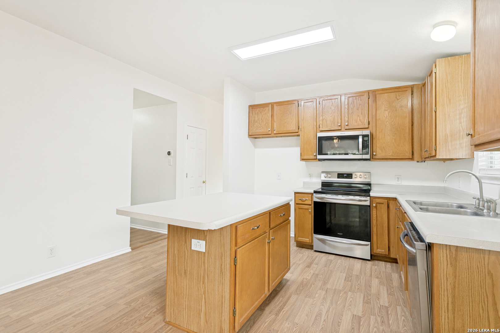 5138 Stormy Hills San Antonio TX 78247