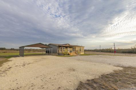 300 Private Road 2743 Moore TX 78057