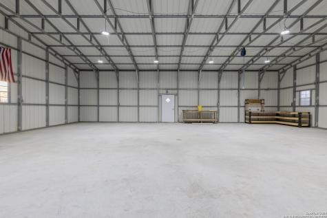 300 Private Road 2743 Moore TX 78057