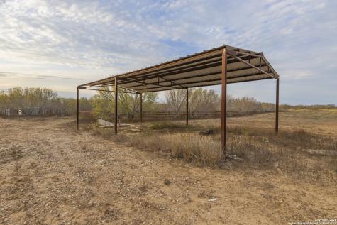 300 Private Road 2743 Moore TX 78057