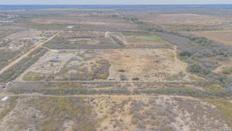 300 Private Road 2743 Moore TX 78057