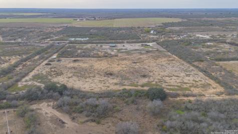 300 Private Road 2743 Moore TX 78057