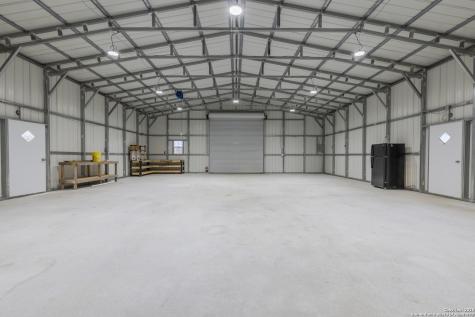 300 Private Road 2743 Moore TX 78057