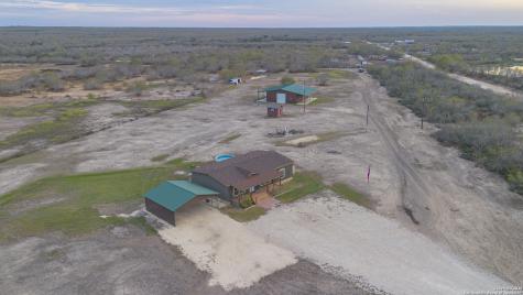 300 Private Road 2743 Moore TX 78057