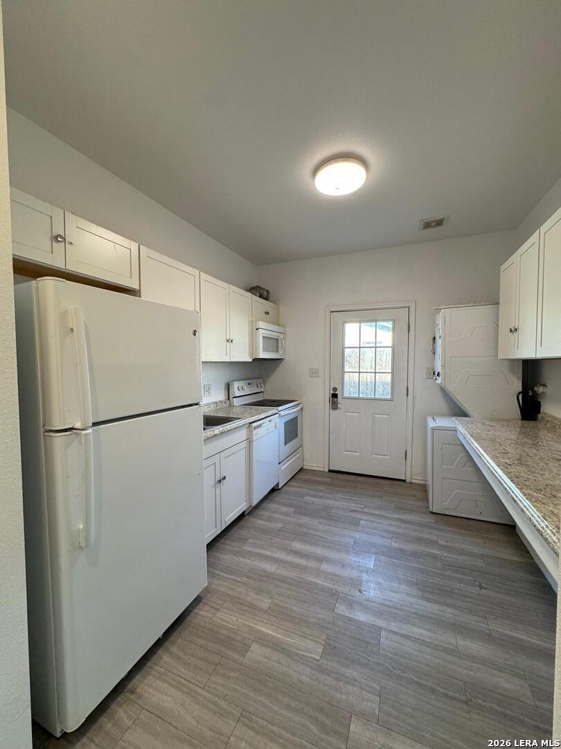 642 N San Gabriel San Antonio TX 78228