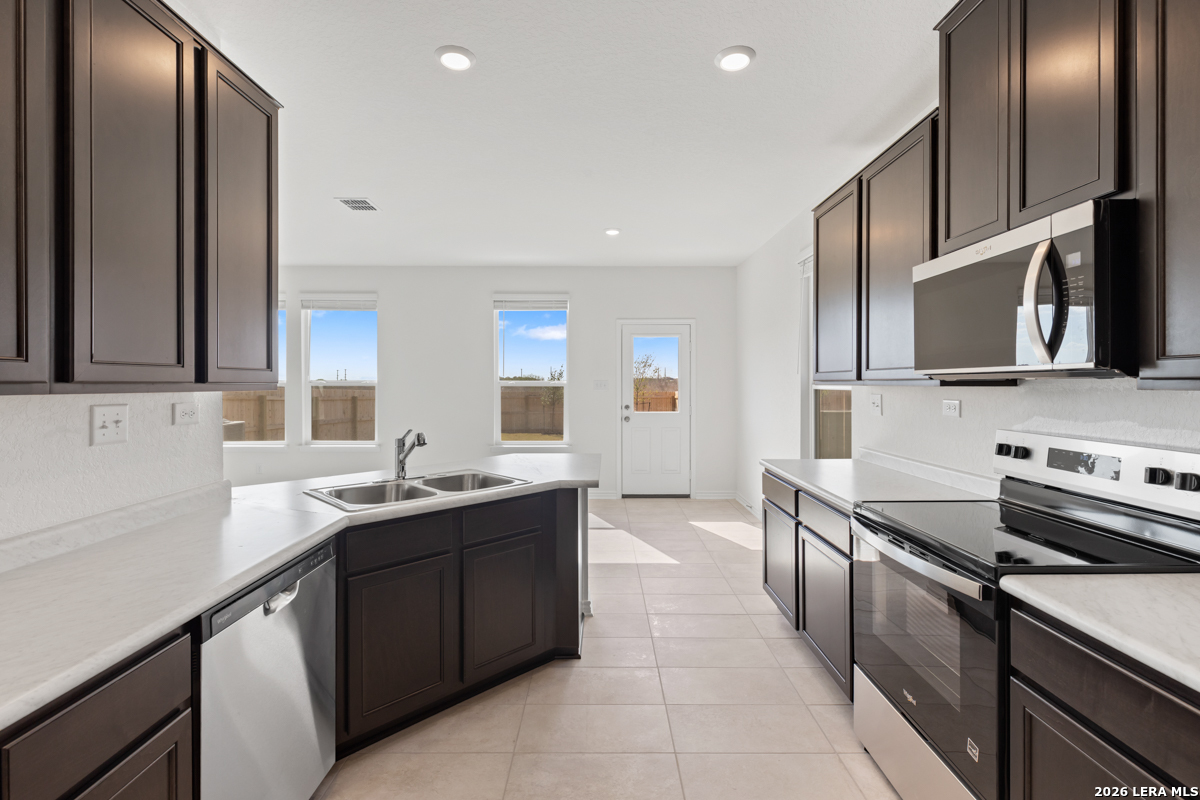 7551 Fishbowl Lane San Antonio TX 78253