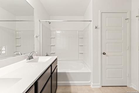 7551 Fishbowl Lane San Antonio TX 78253