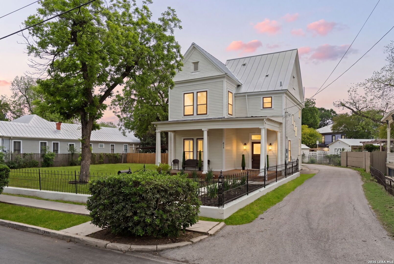 617 E Guenther Street San Antonio TX 78210
