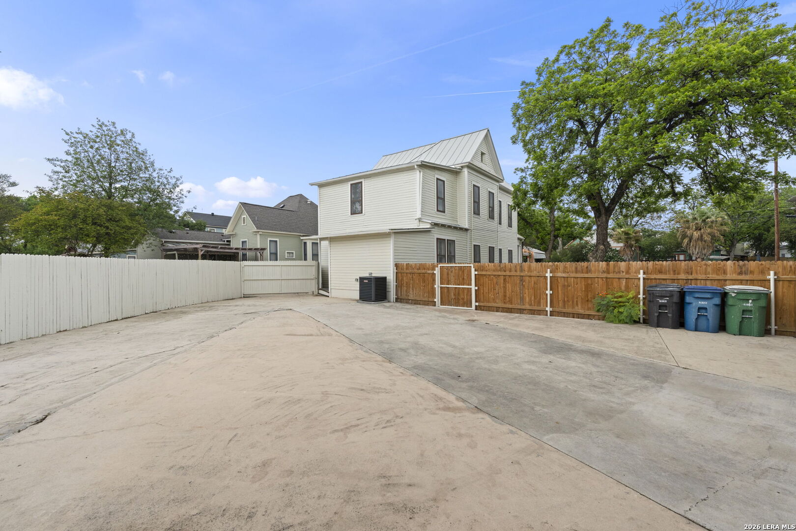 617 E Guenther Street San Antonio TX 78210