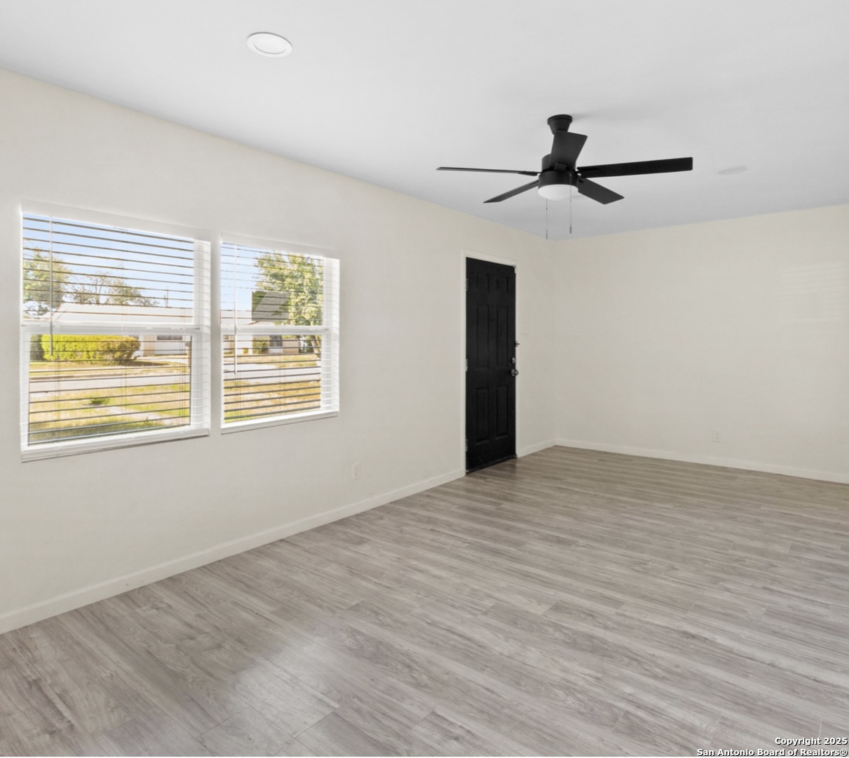 7810 Hobble San Antonio TX 78227