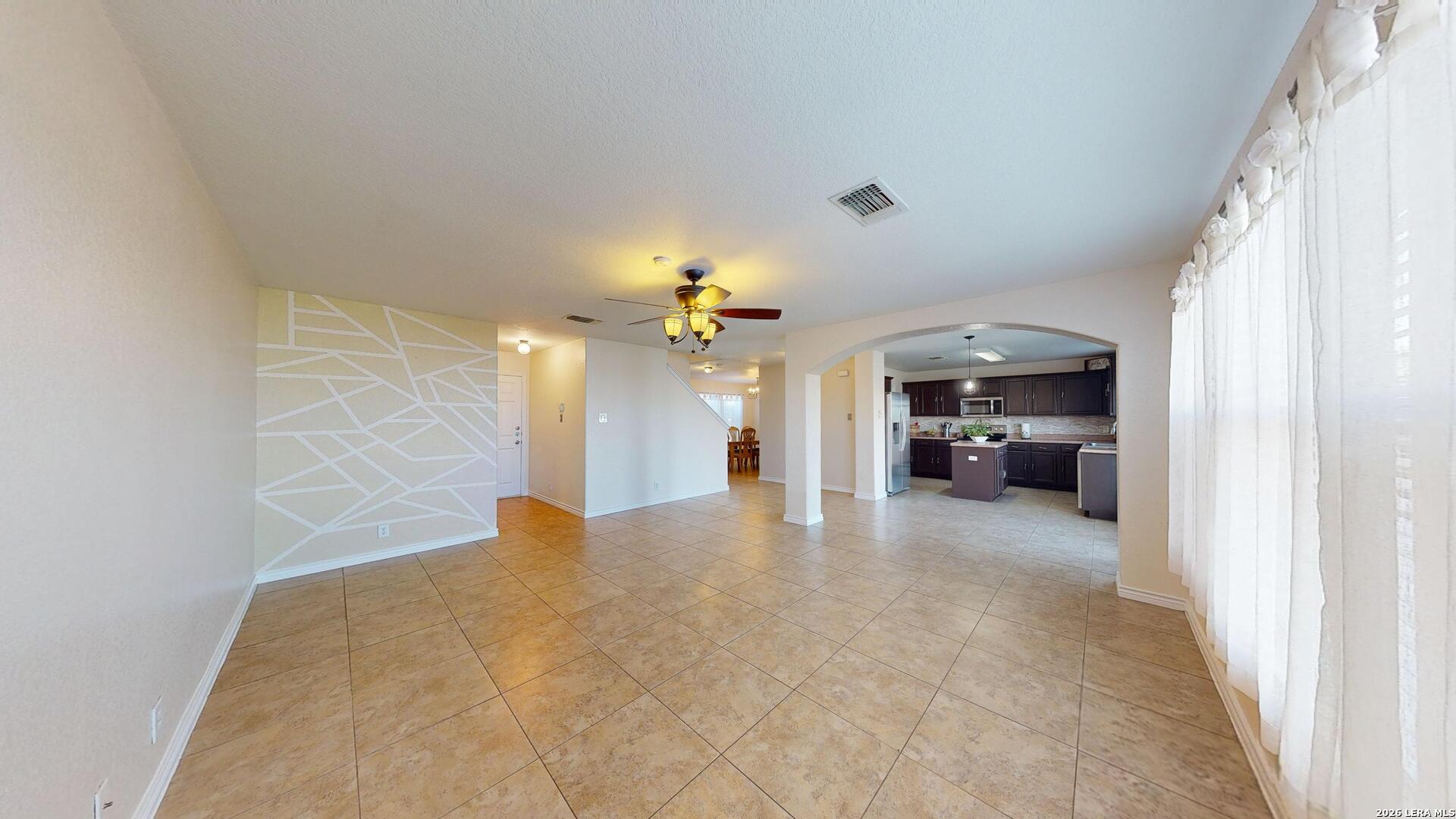 147 Woodstone Loop Cibolo TX 78108