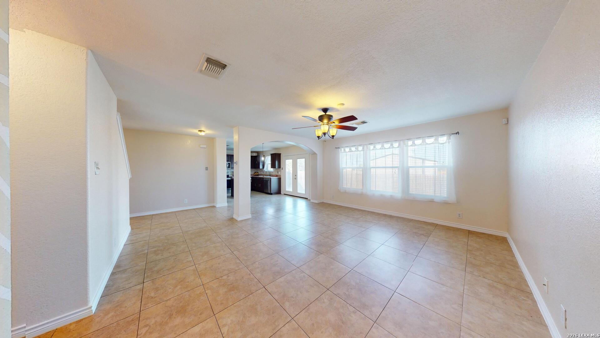 147 Woodstone Loop Cibolo TX 78108