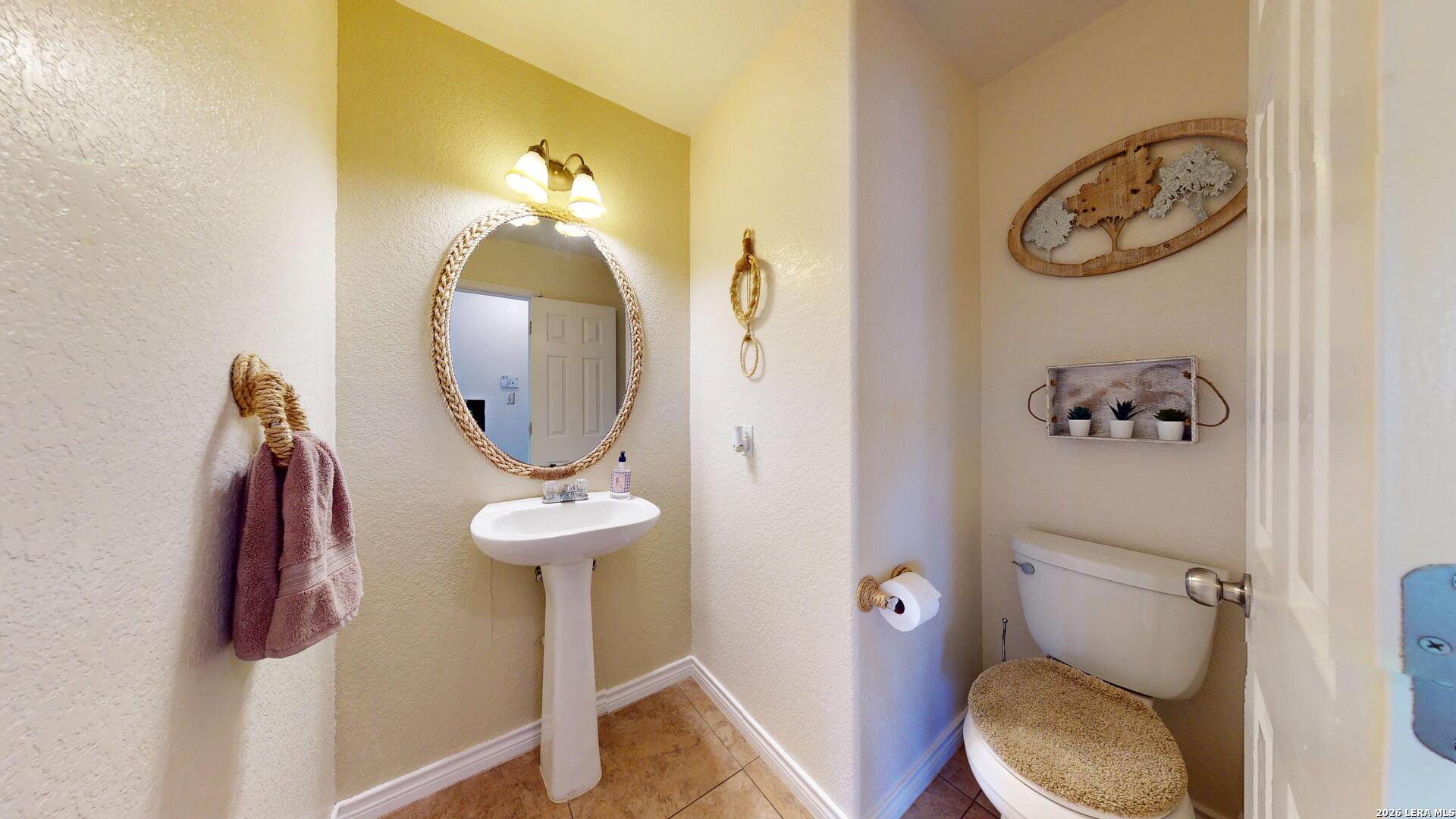 147 Woodstone Loop Cibolo TX 78108