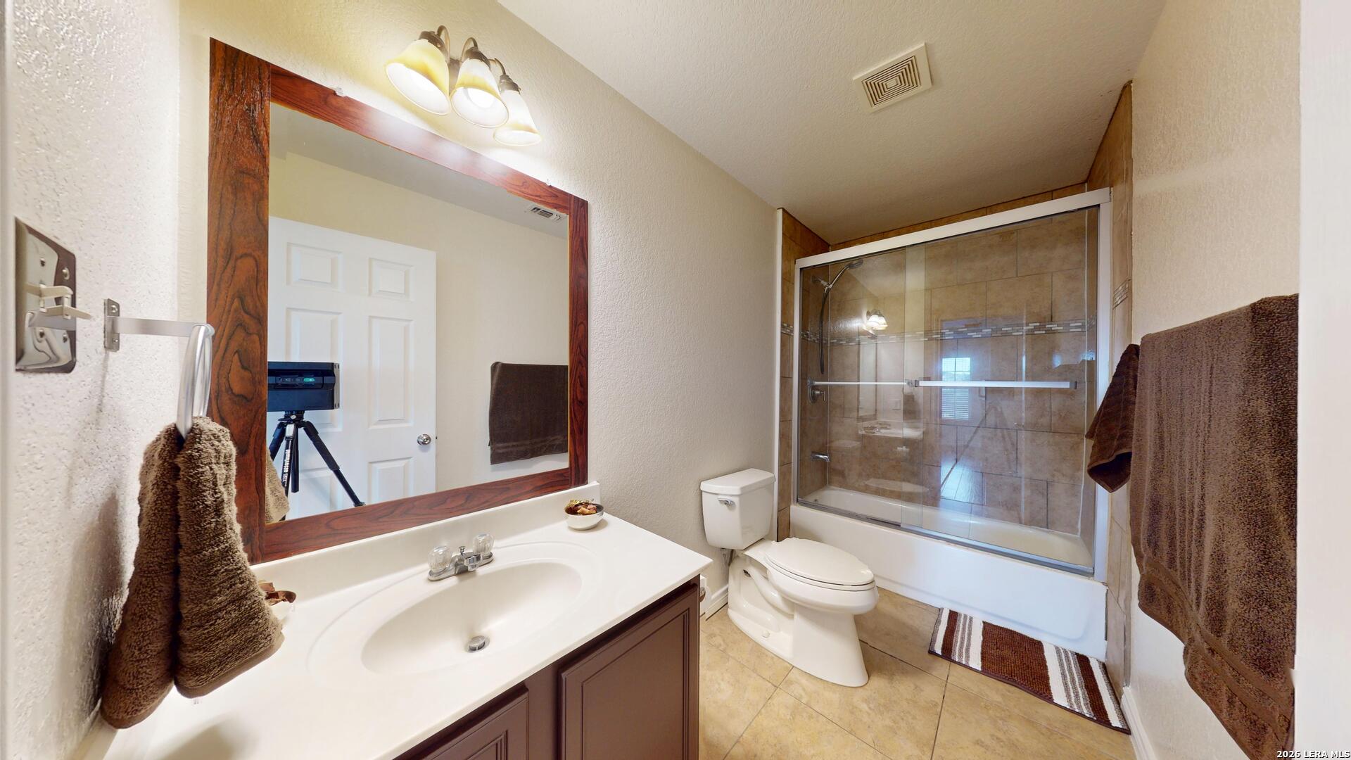147 Woodstone Loop Cibolo TX 78108