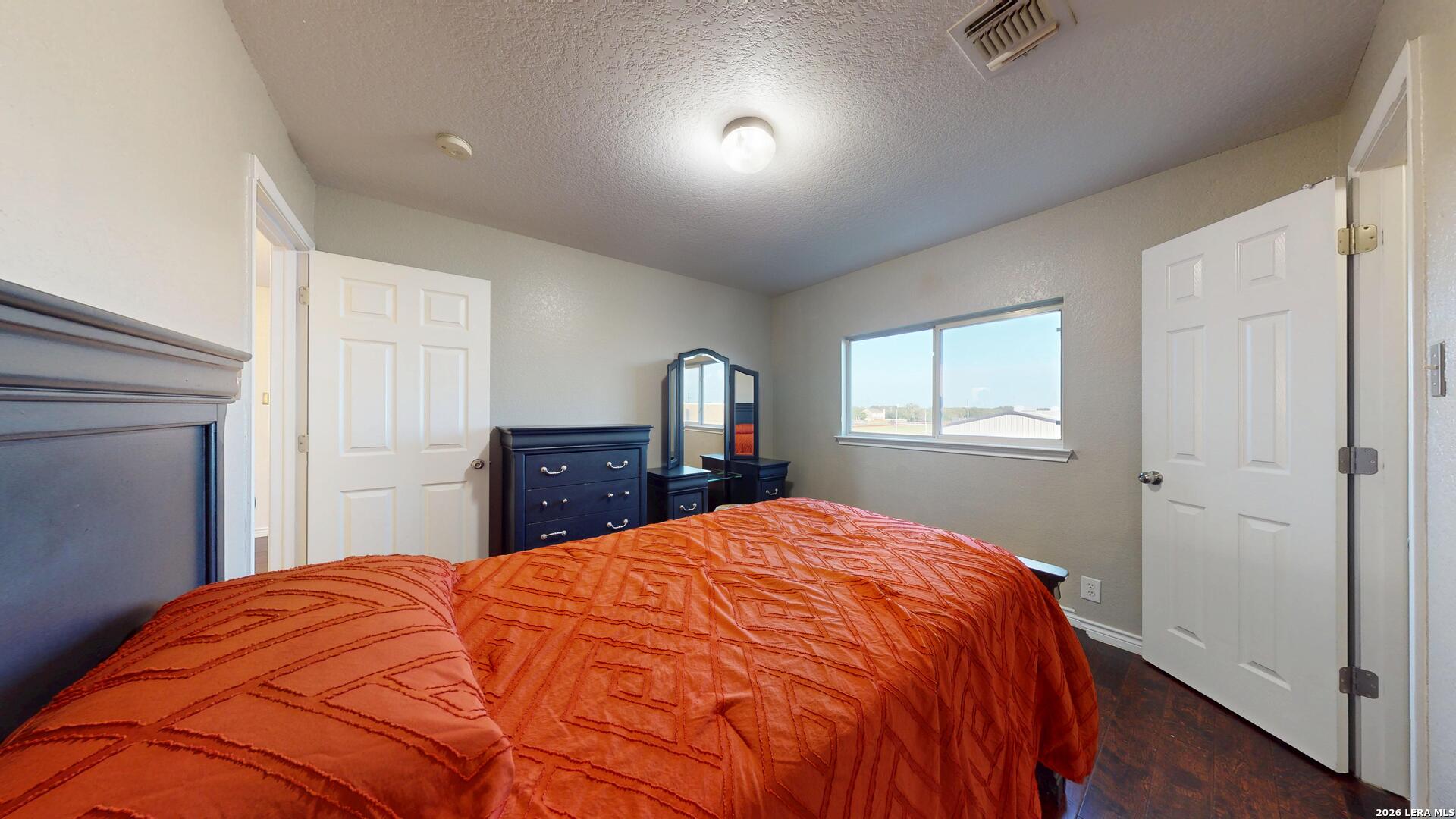 147 Woodstone Loop Cibolo TX 78108