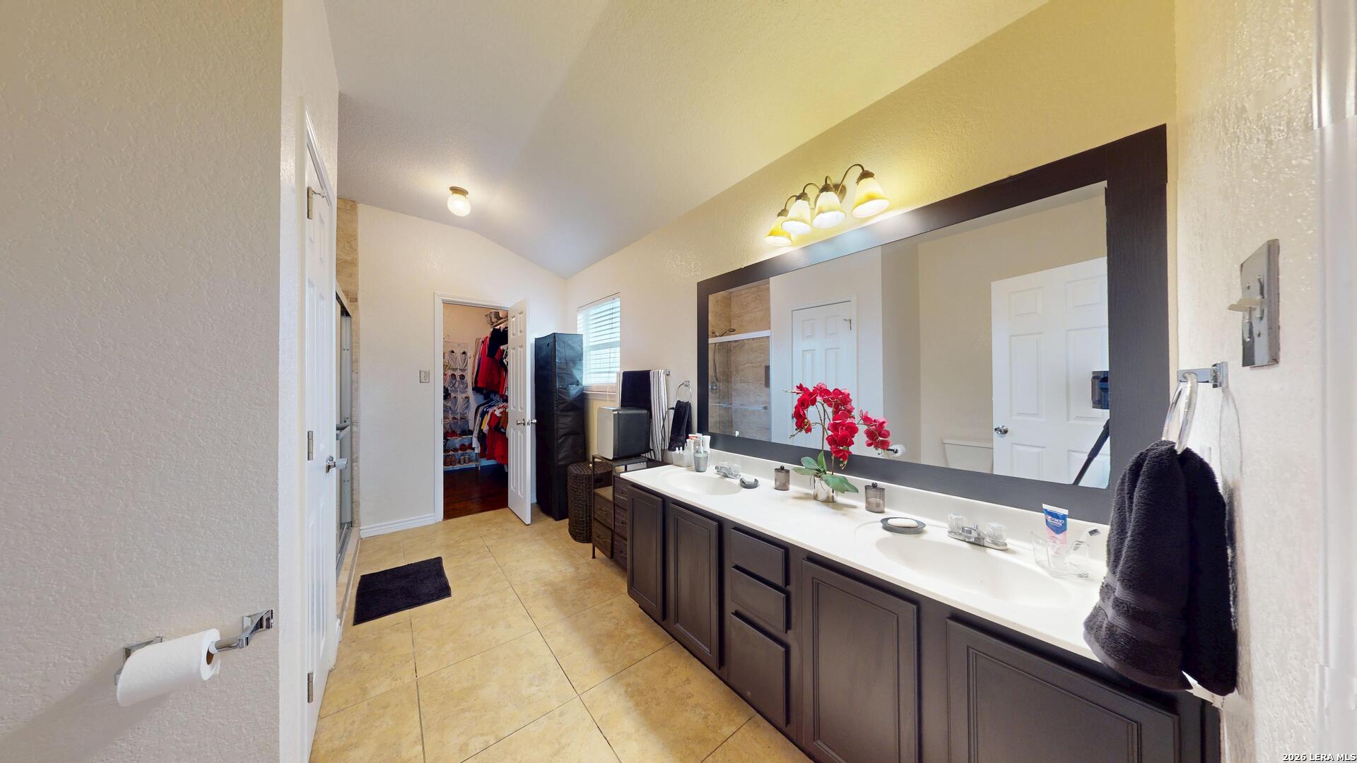 147 Woodstone Loop Cibolo TX 78108